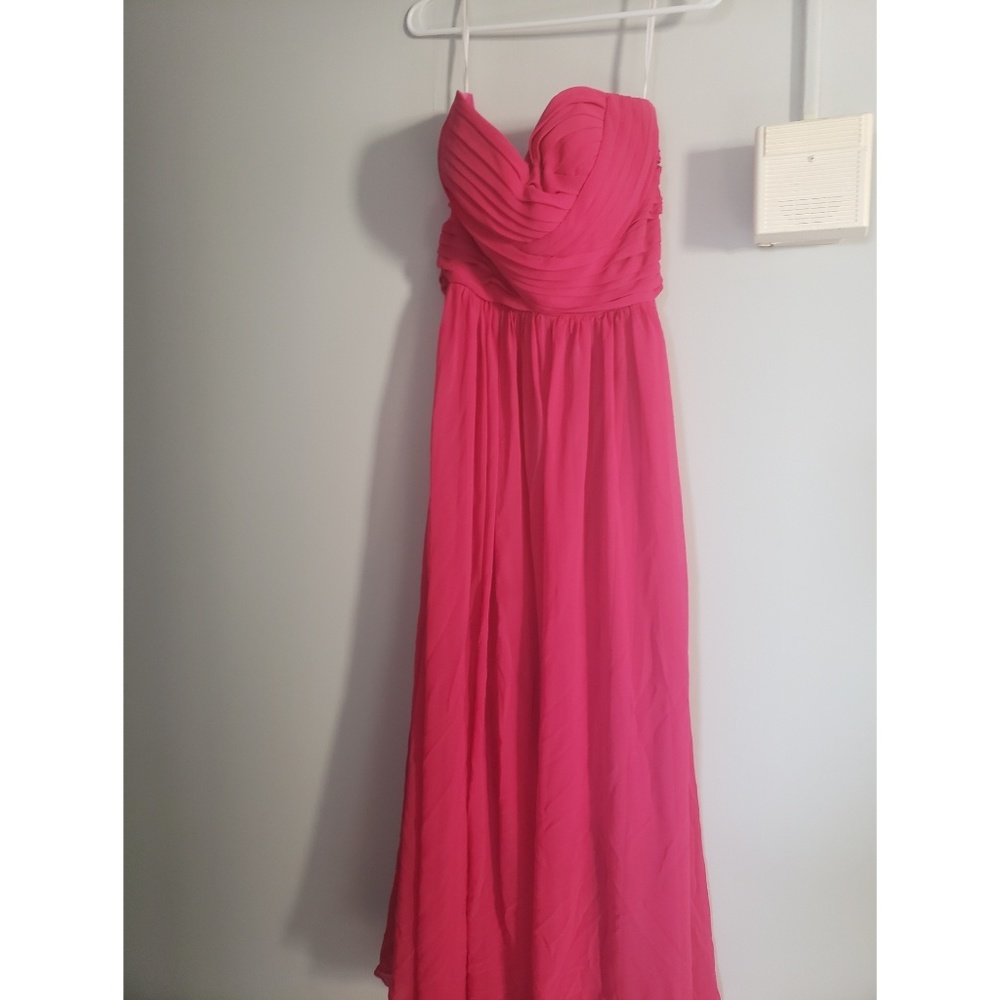 Fuschia sweetheart neckline dress